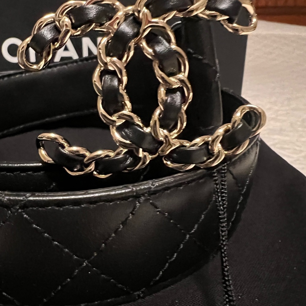 CHANEL ❤️‍🔥BLACK QUILTED NEW CC LOGO GOLD BUCKLE BELT size 85 - Picture 13 of 13